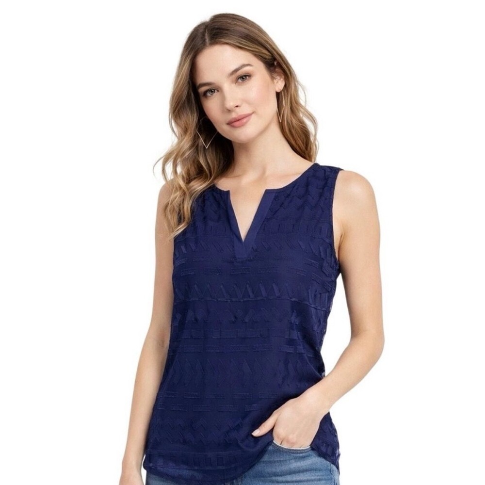 Market & Spruce Blue Textured V Neck Sleeveless Top Size Medium Career Casual